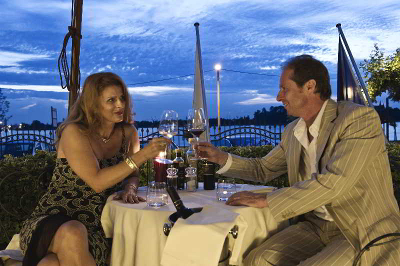 Отель Viktoria Palace