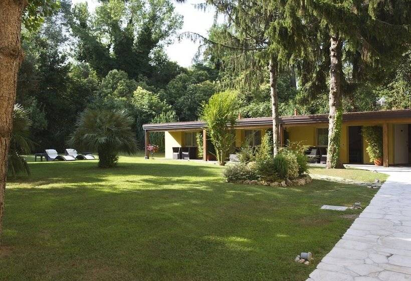 Отель Viktoria Palace