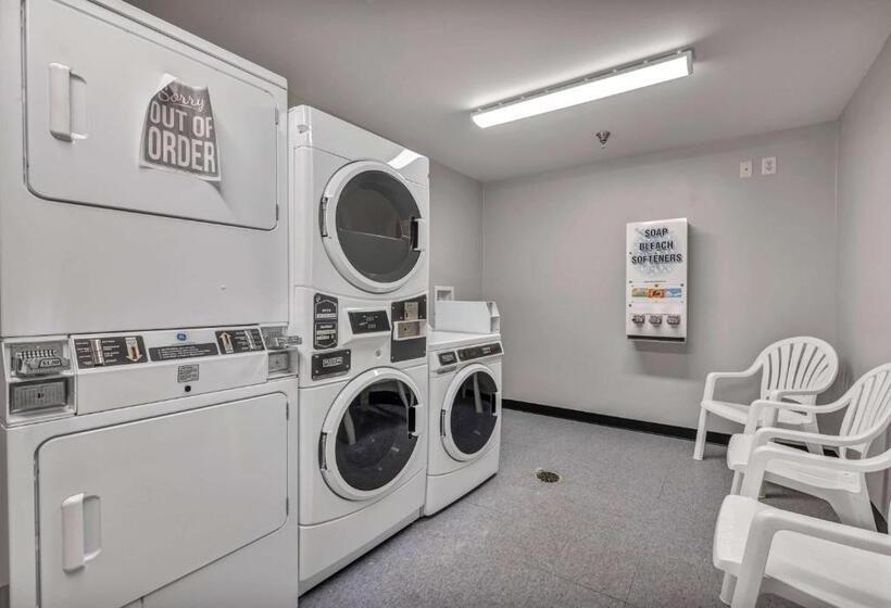 호텔 Wingate By Wyndham State Arena Raleigh/cary