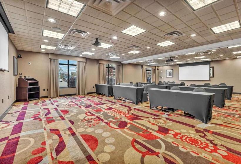 호텔 Wingate By Wyndham State Arena Raleigh/cary