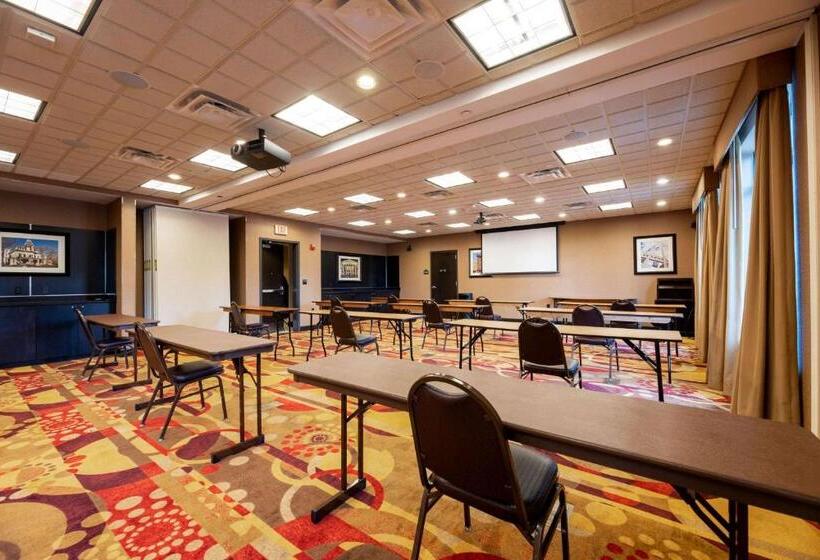 호텔 Wingate By Wyndham State Arena Raleigh/cary