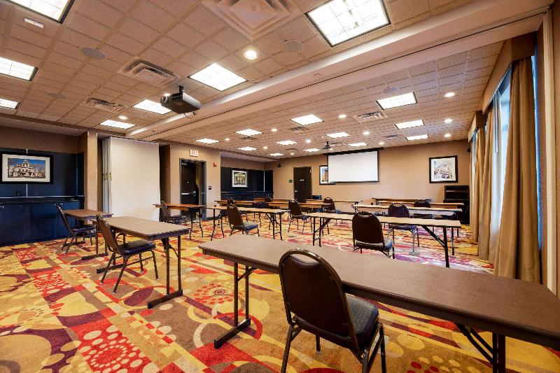 호텔 Wingate By Wyndham State Arena Raleigh/cary