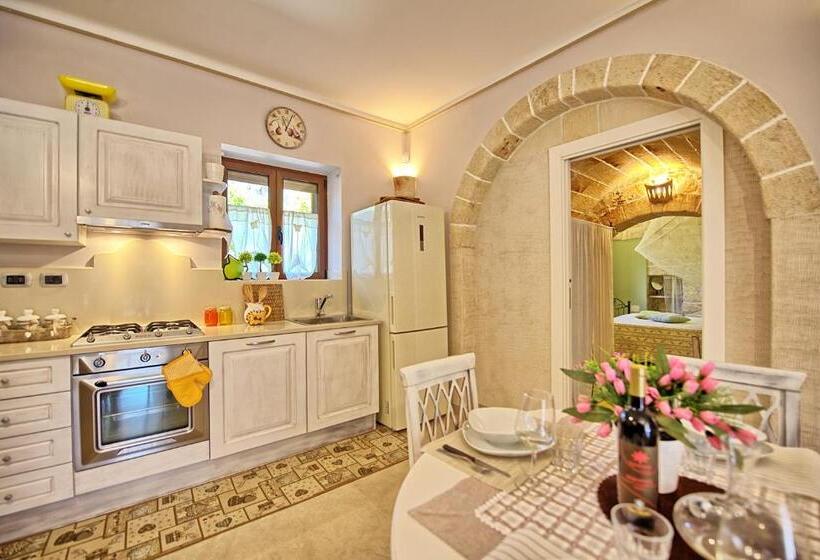 Lamia Santo Arcangelo By Posarellivillas