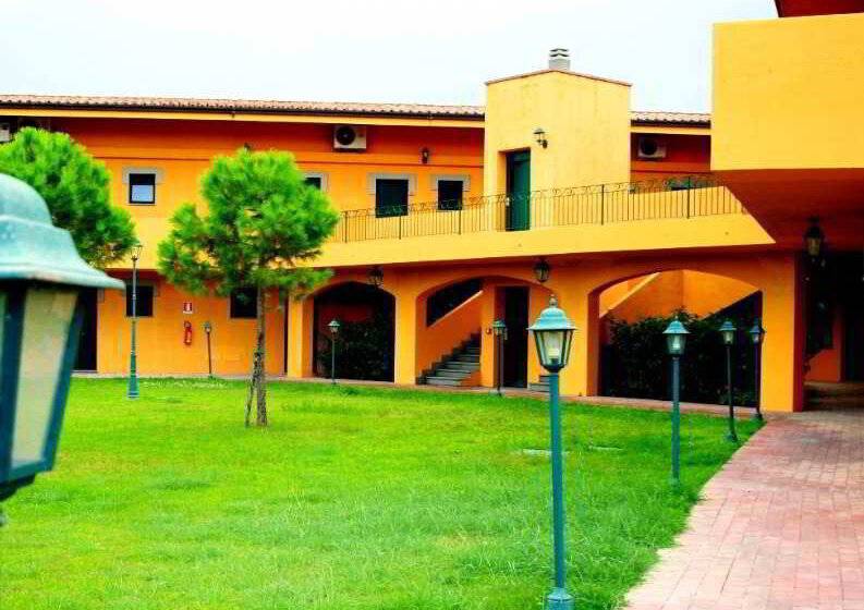 Marina Del Marchese Beach Resort