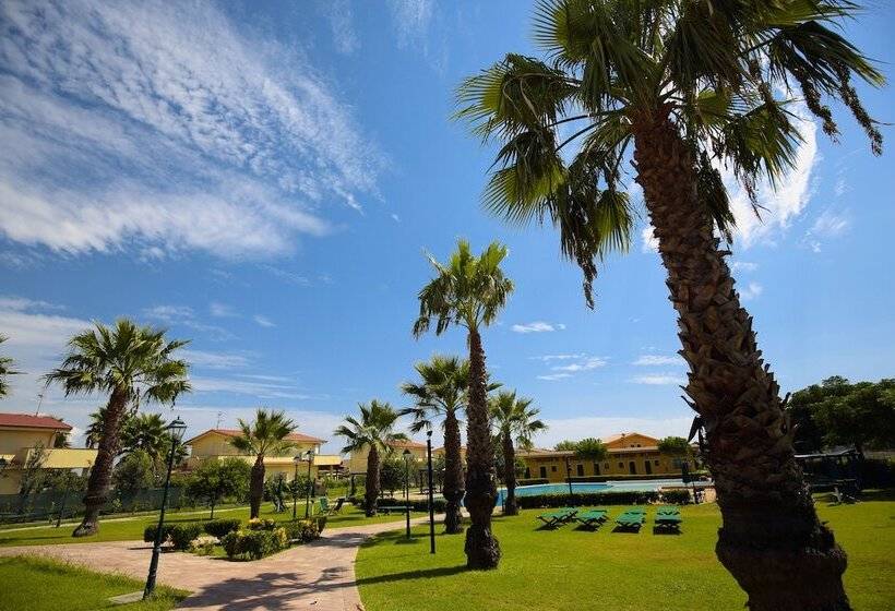 Marina Del Marchese Beach Resort