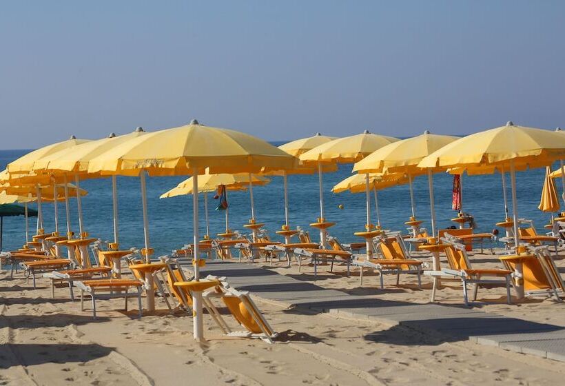 Marina Del Marchese Beach Resort