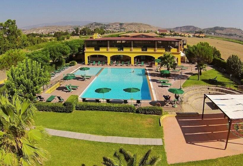 Marina Del Marchese Beach Resort