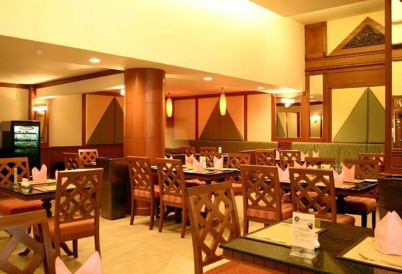 ホテル Rattana Beach