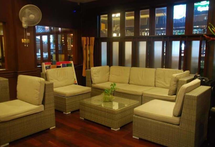 ホテル Rattana Beach