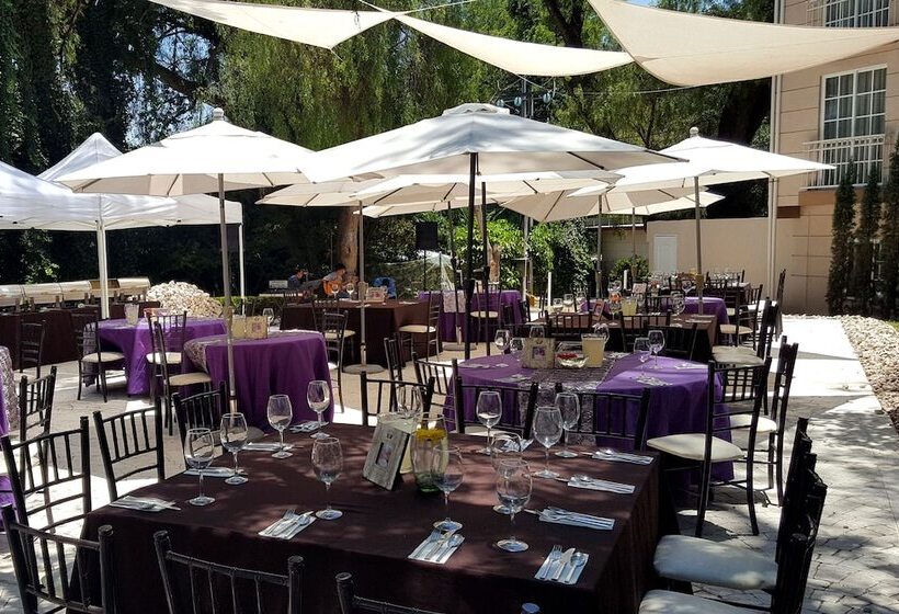 منتجع Real Del Bosque Golf And Spa