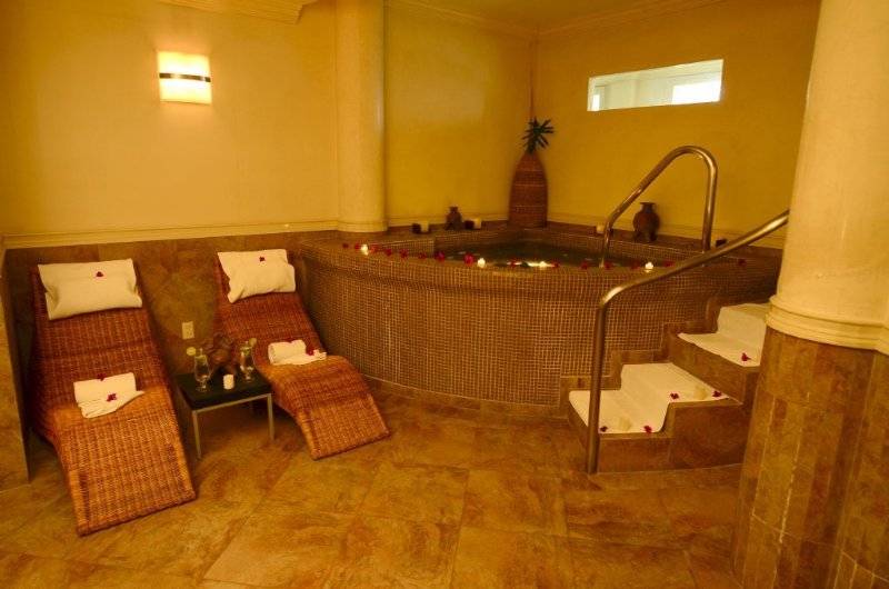 منتجع Real Del Bosque Golf And Spa