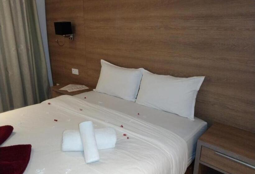 리아드 Hôtel Mechouar Plaza