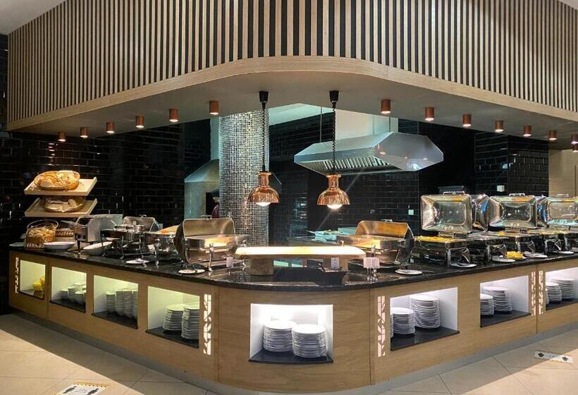 فندق Orpheus Casino And Spa