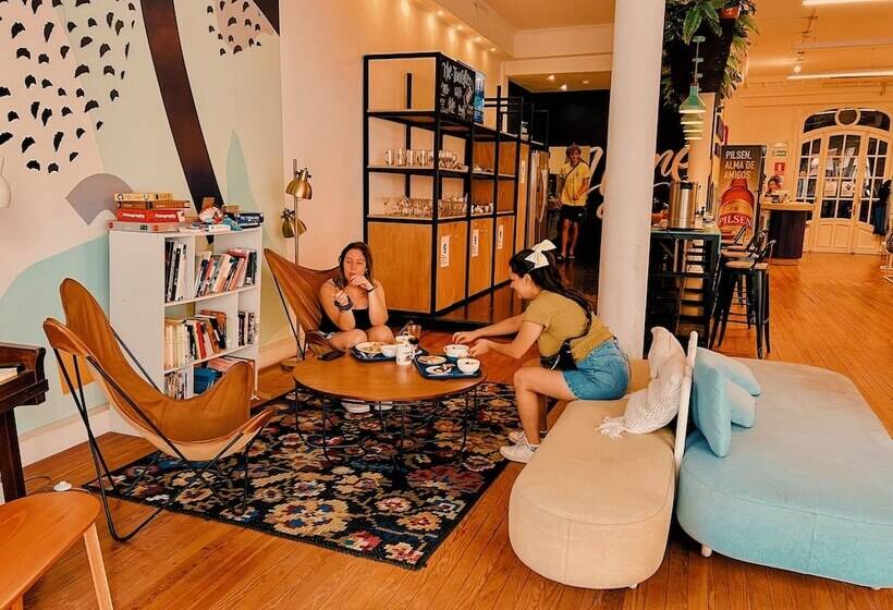 Viajero Montevideo Hostel