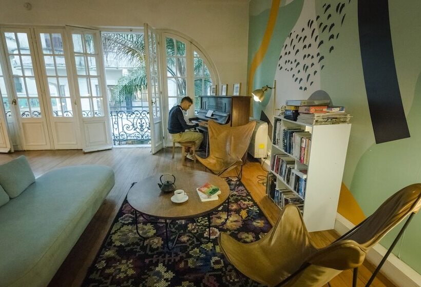 Viajero Montevideo Hostel