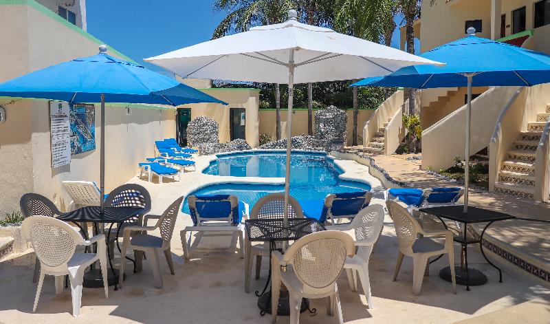 Villas Coco Resort  All Suites