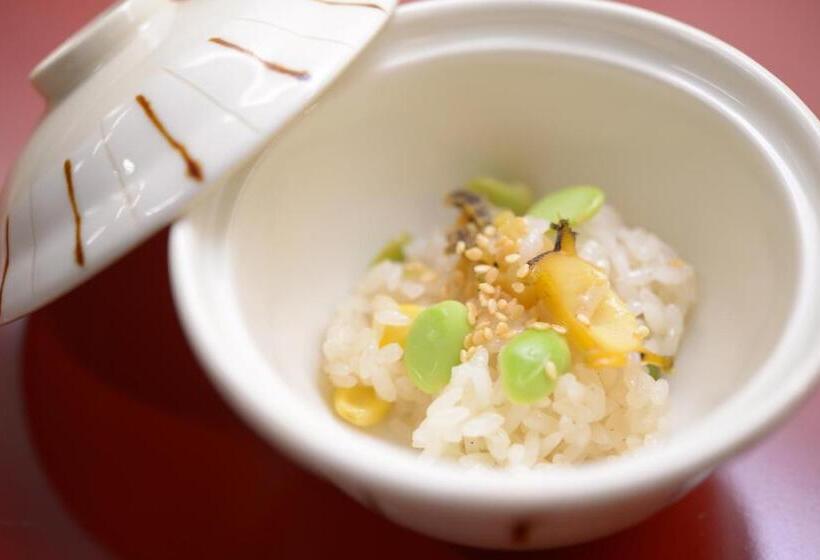 Kaiseki Ryokan Ashikari