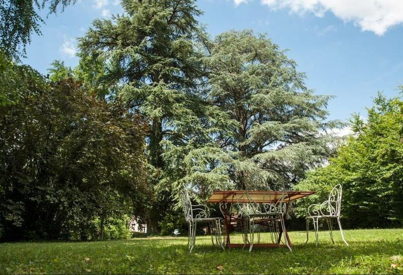 مبيت وإفطار La Maison Des Gardes   Chambres D Hôtes