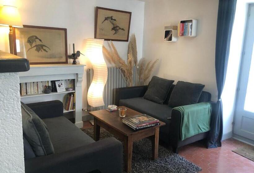 مبيت وإفطار La Maison Des Gardes   Chambres D Hôtes