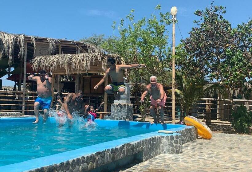 민박 Saigon Backpackers Hostel