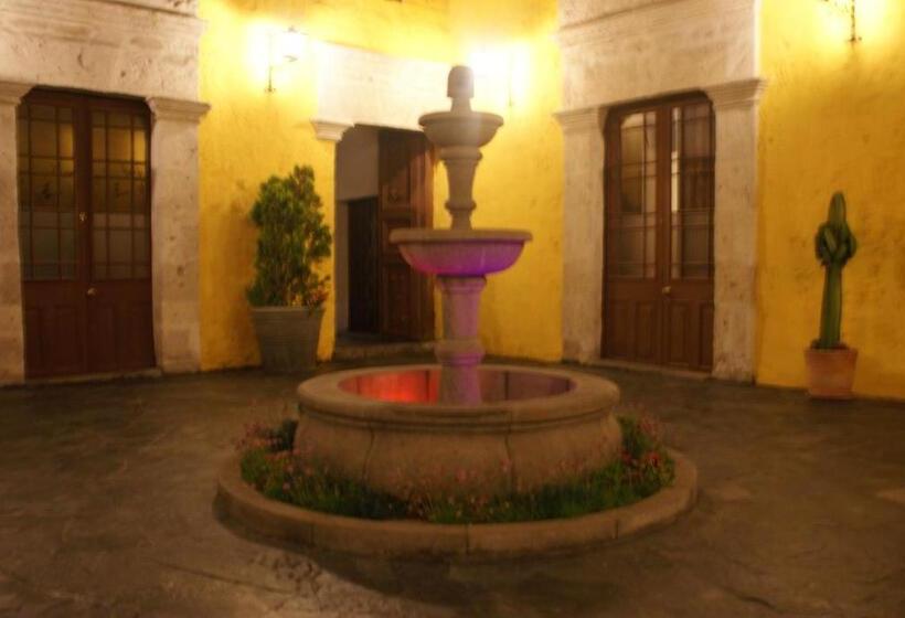 Flying Dog Hostel Arequipa