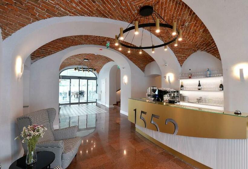 فندق 1552 Boutique