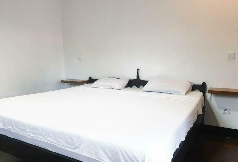 Отель Arlina S Guest House Kintamani Redpartner