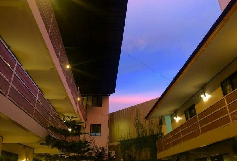 酒店 Bamboe Inn 2 Homestay