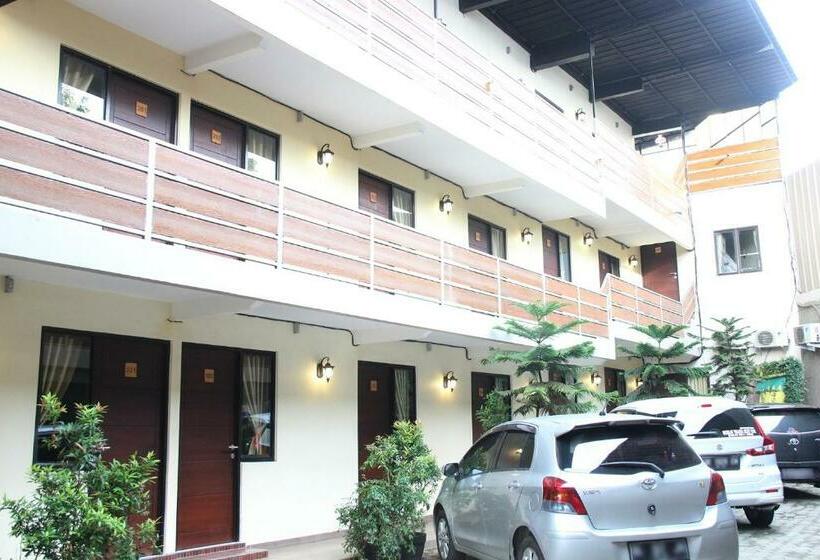 هتل Bamboe Inn 2 Homestay