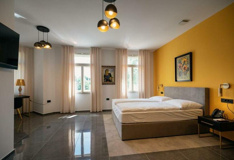 هتل Dvorec Gregorčič