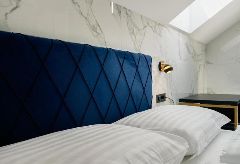 هتل Dvorec Gregorčič