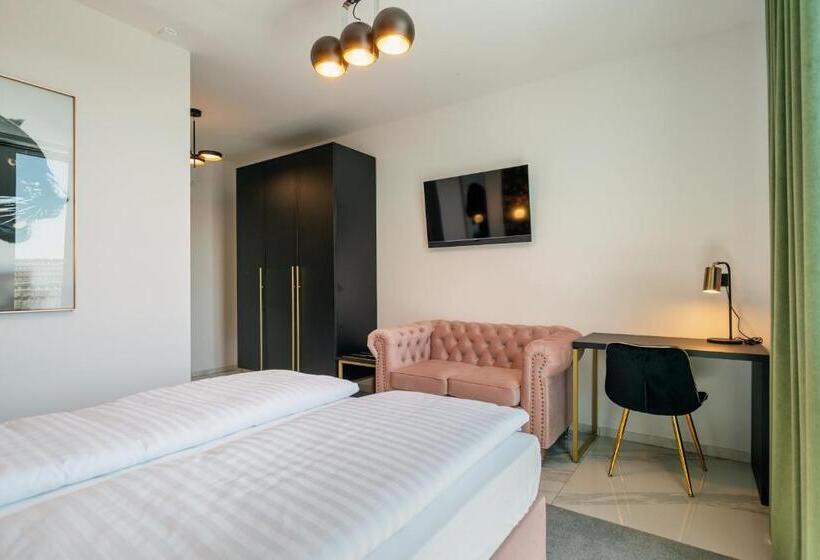 هتل Dvorec Gregorčič