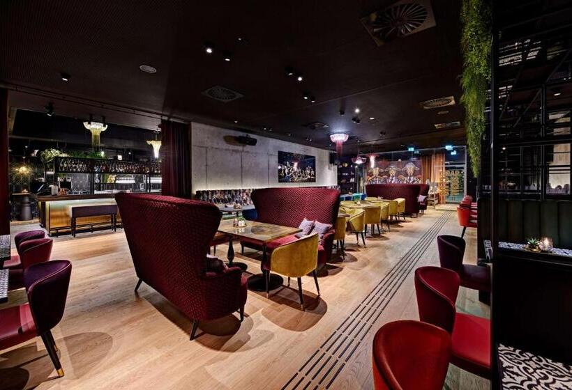 Me And All Hotel Dusseldorf Oberkassel, By Hyatt