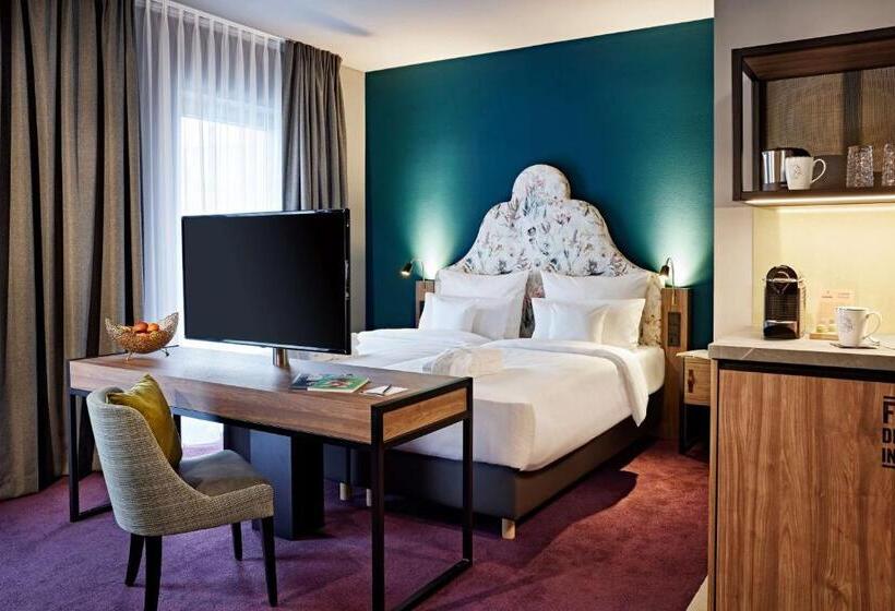 Me And All Hotel Dusseldorf Oberkassel, By Hyatt