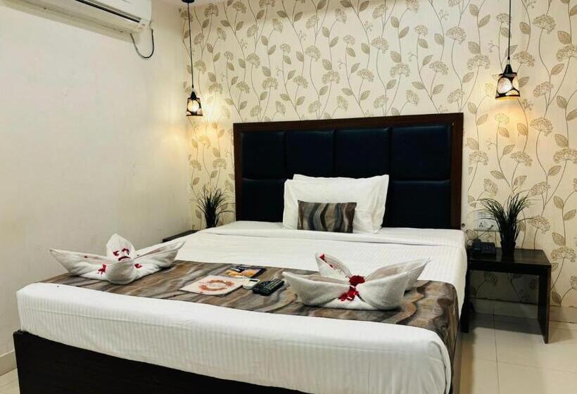 酒店 Oak By Signature Airport Zone Hyderabad