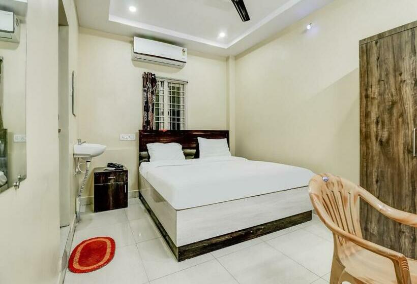 בית מלון כפרי Oyo 82567  Swagath Grand