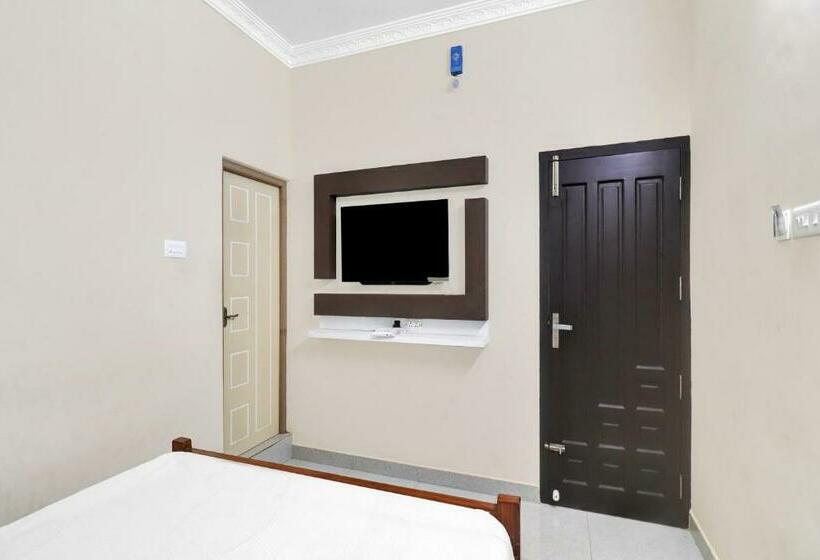 فندق Oyo Flagship 83084 Kr Lodge