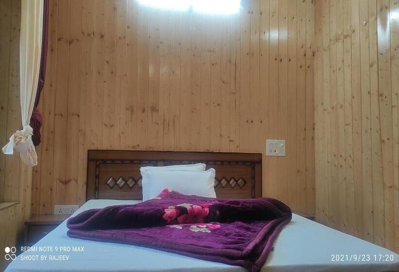 فندق Pop 83120 Kamal Guest House Tirthan