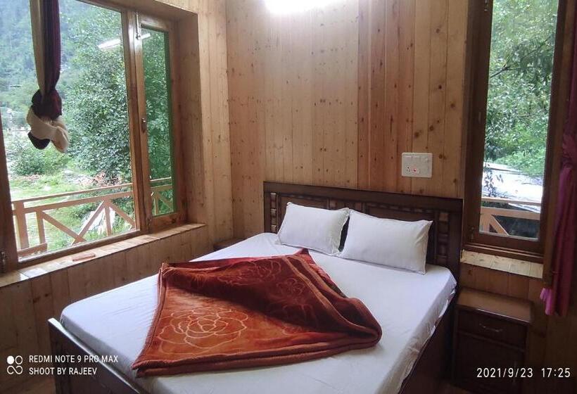 فندق Pop 83120 Kamal Guest House Tirthan