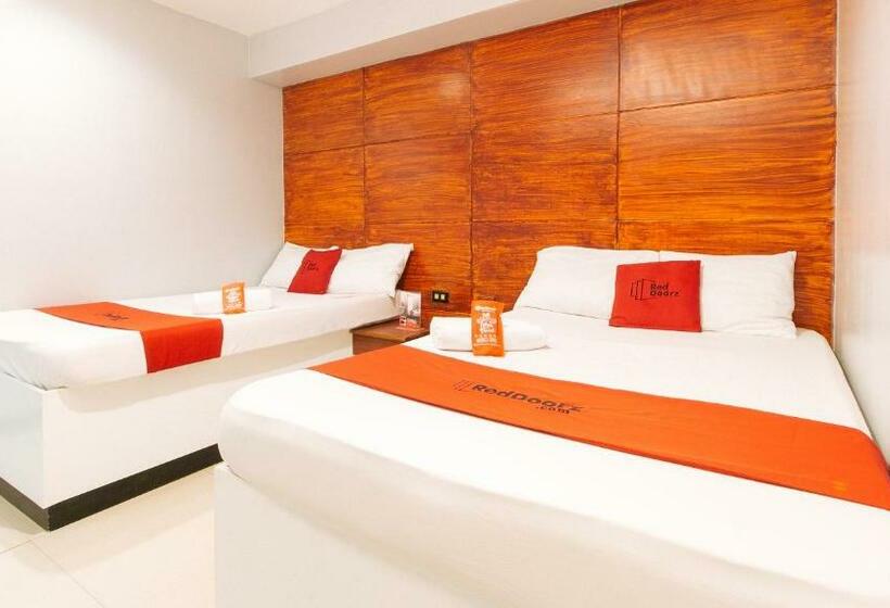 호텔 Reddoorz @ 77 Travellers Inn Malolos Bulacan