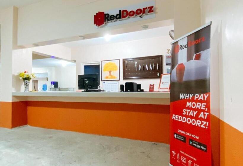 호텔 Reddoorz @ Calapandayan Subic Zambales