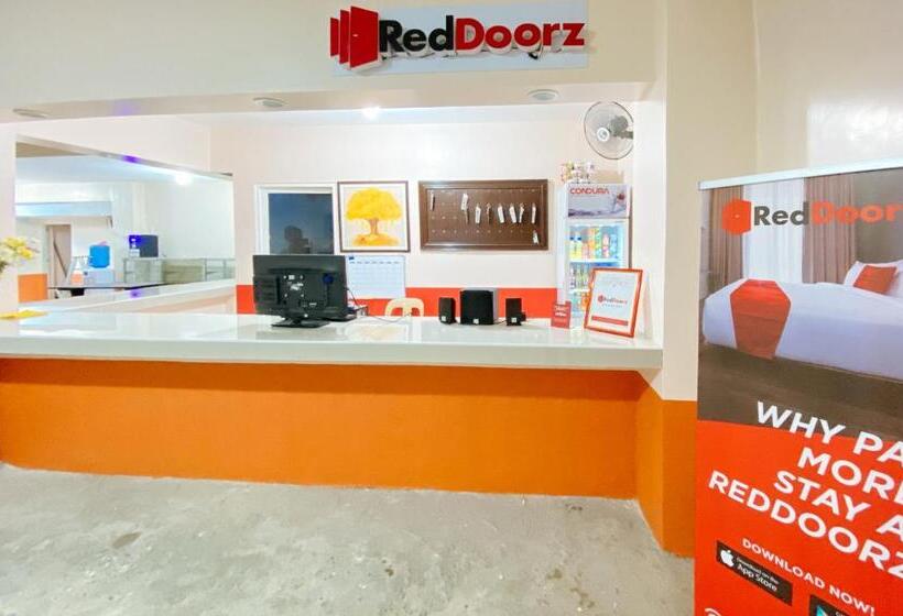 호텔 Reddoorz @ Calapandayan Subic Zambales
