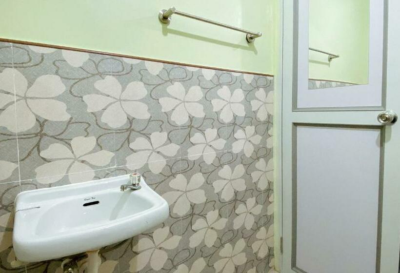 호텔 Reddoorz @ Calapandayan Subic Zambales