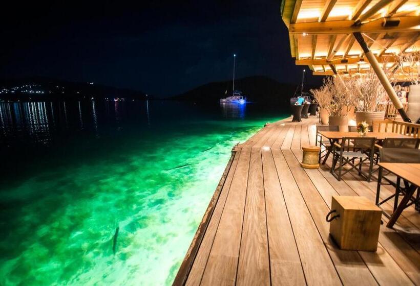 Hotel Saba Rock Resort