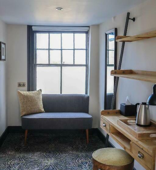 هتل The Turks Head