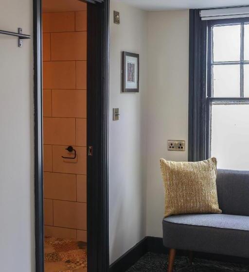 هتل The Turks Head