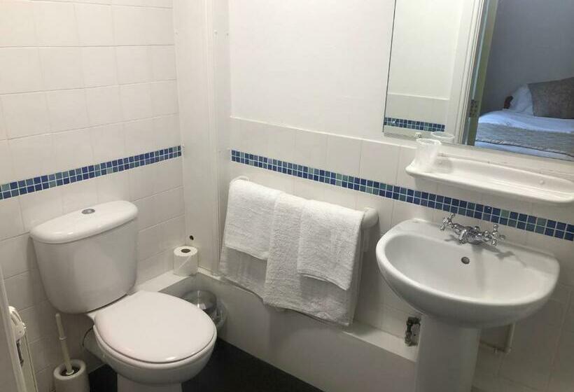 Отель Whalley Abbey   Christian Retreat House Offering B&b