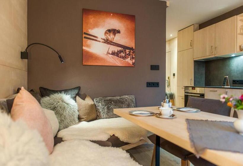 پانسیون Arlsuites