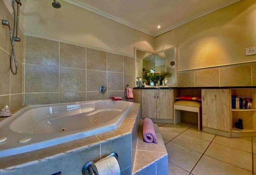 膳宿费 Bollinger Guest House