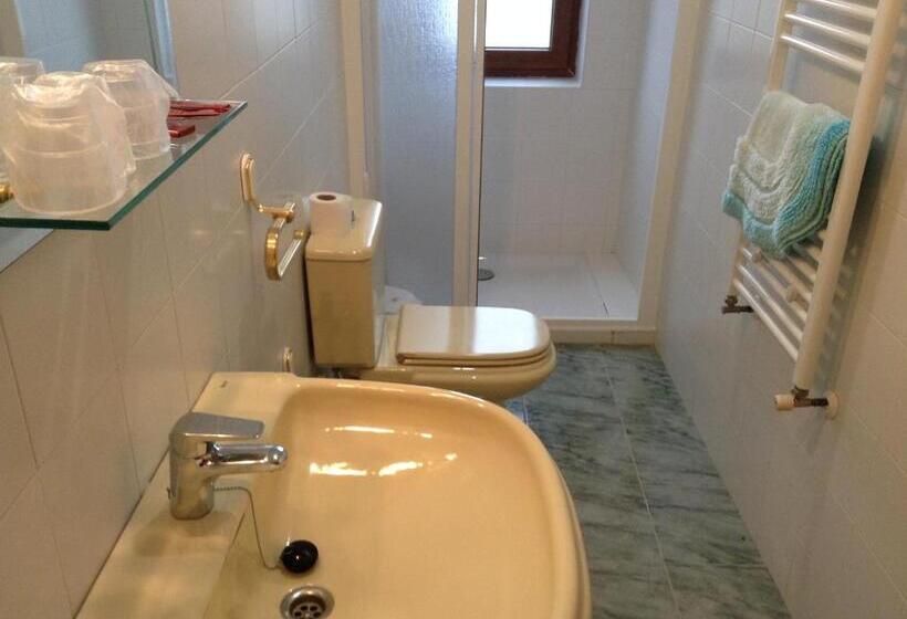 Пансион El Delfín Verde